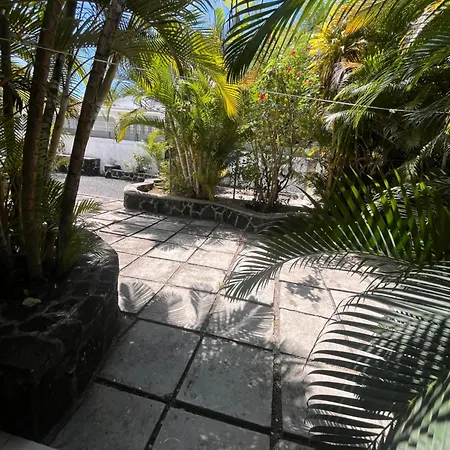 Appartement Baobab Pereybere Beach Exterior photo