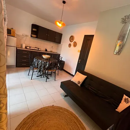Appartement Baobab Pereybere Beach Exterior photo